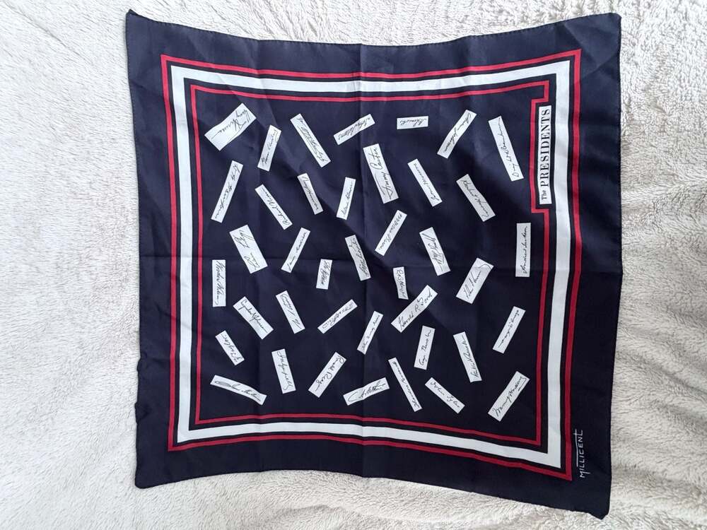 Vintage Presidents 1776 - 1976 Signatures Navy & Red Twill Scarf 20" Square